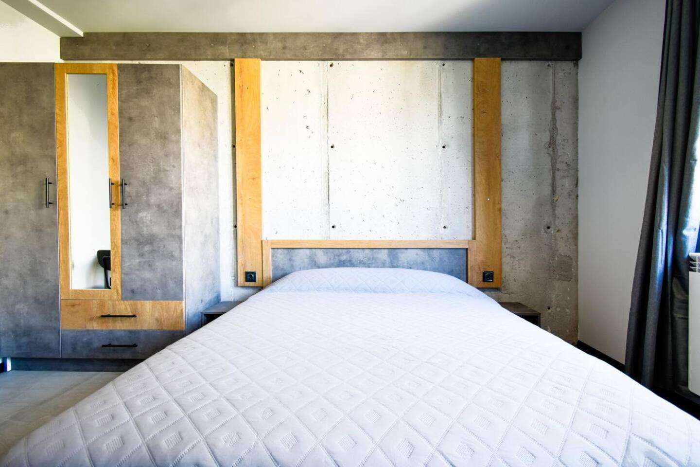 6 Studios 6 Bathrooms 2 Levels Kitchens Sofia Exterior foto